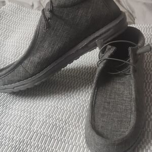 Men's Gray Trail River Shoe Size 12